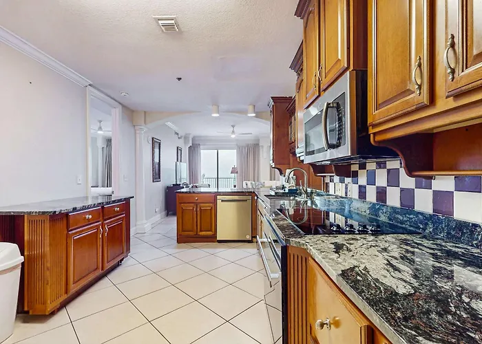 With Great Views Two Pools & Private Balcony - Near Attractions