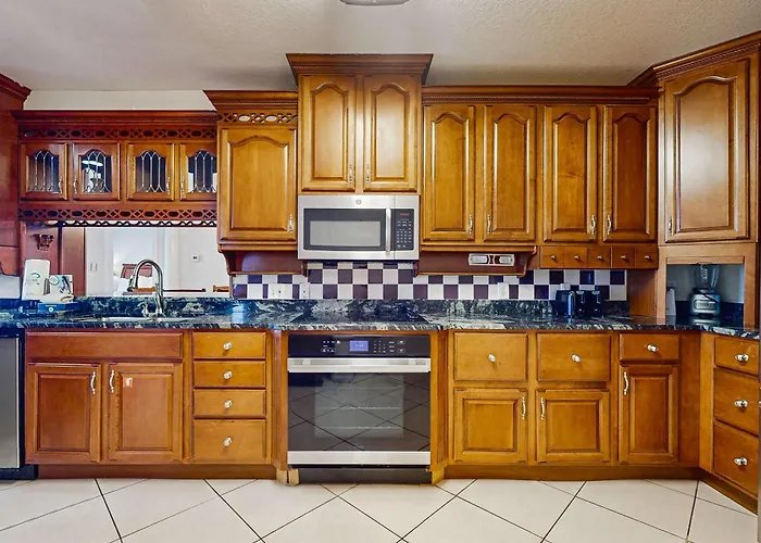 With Great Views Two Pools & Private Balcony - Near Attractions Gulf Shores