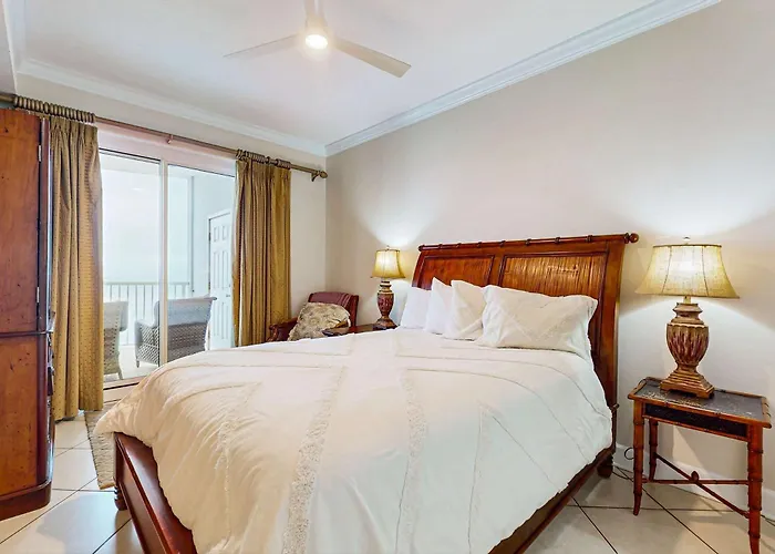 With Great Views Two Pools & Private Balcony - Near Attractions *