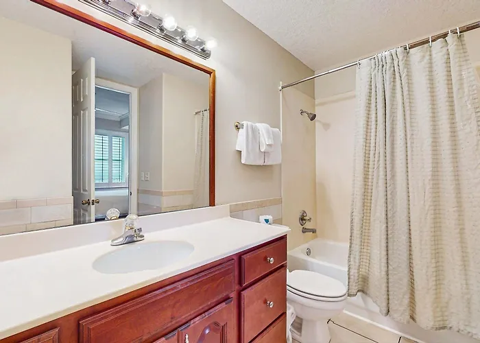 With Great Views Two Pools & Private Balcony - Near Attractions * Gulf Shores